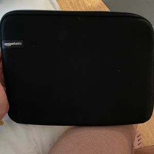 Like new laptop sleeve